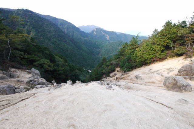 御在所岳・中登山道