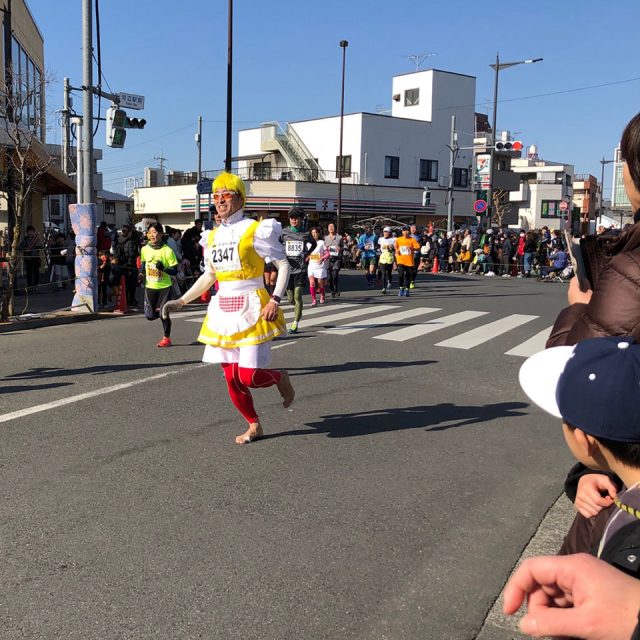 青梅マラソンの金髪ママ